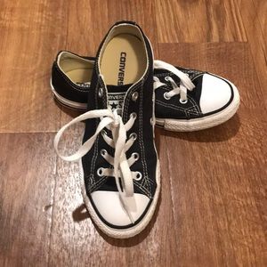 Boy’s converse shoes